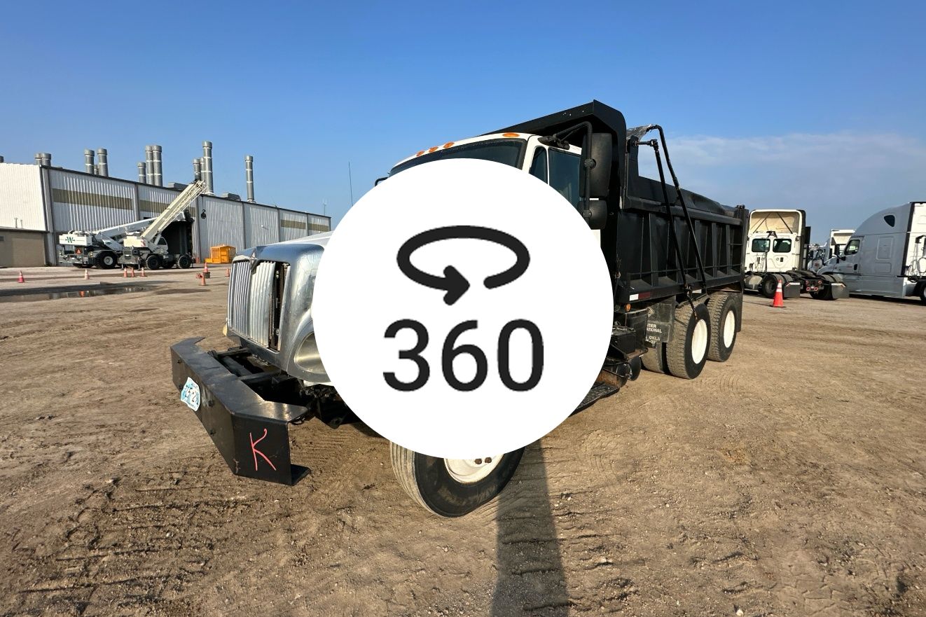 2005 International 7400 6x4 T/A Dump Truck in Lake Worth, Texas, United